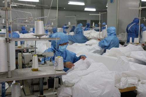 郏县医用制品企业 开启全天不停产的生产模式